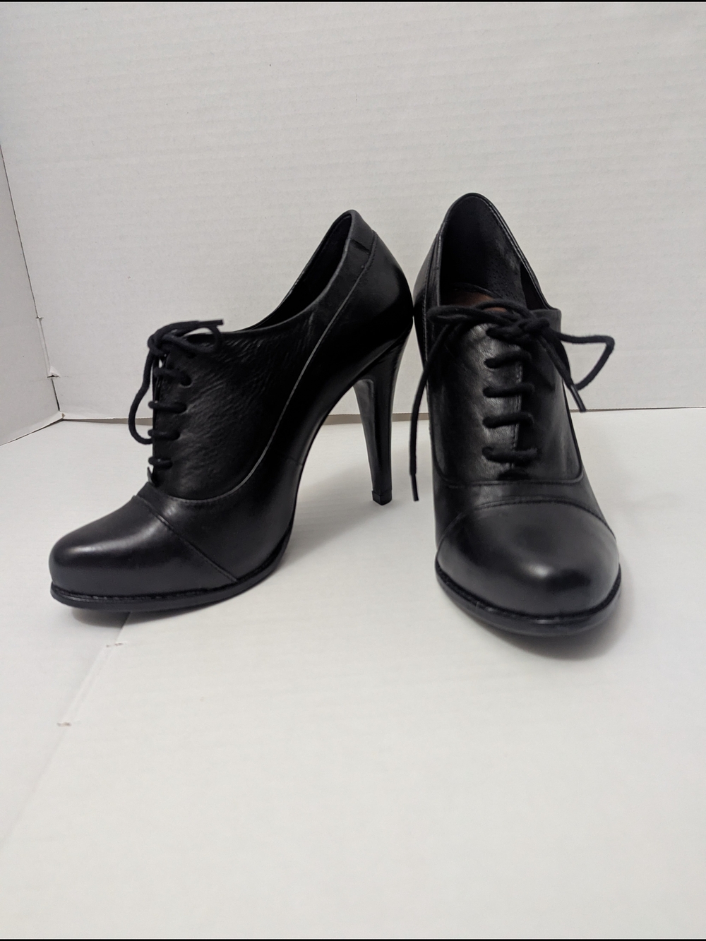 SCHUTZ Black Leather Oxford Lace up Stiletto High Heels Shoes Rounded Toe Sze 8B